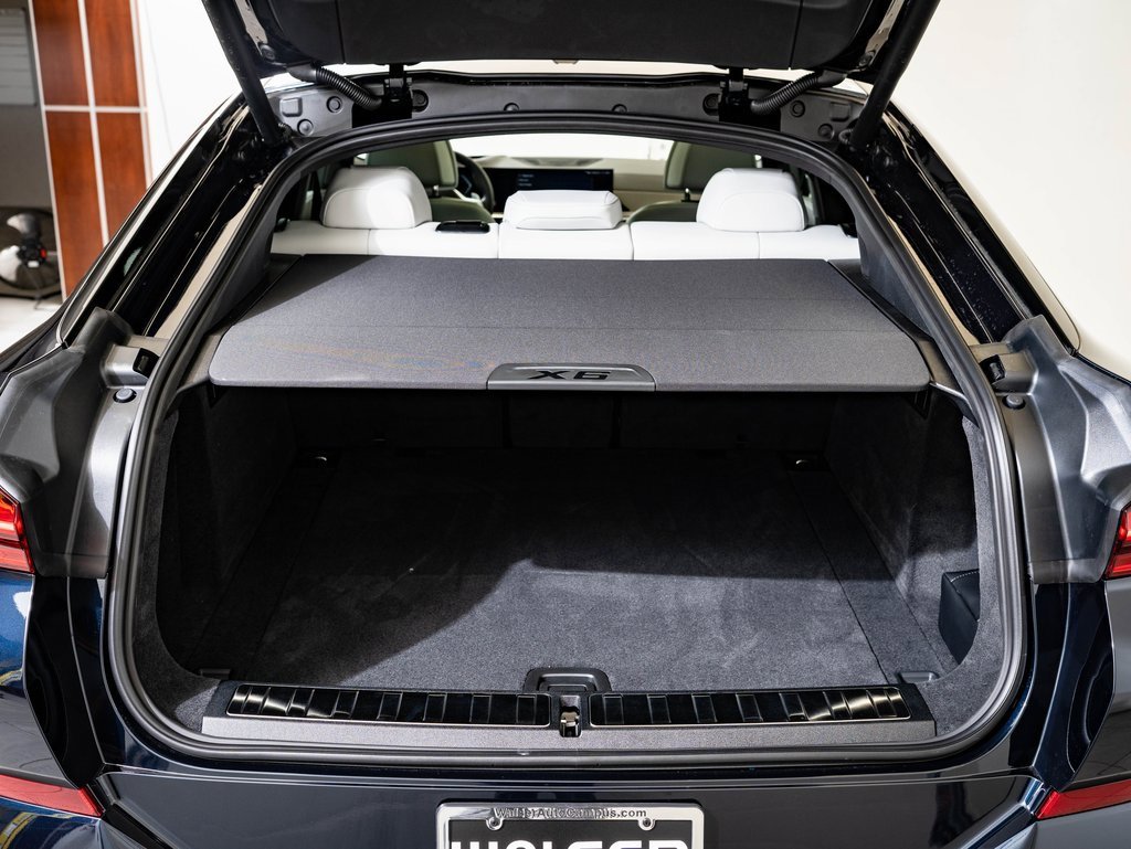 New 2026 BMW X6 xDrive40i image 17