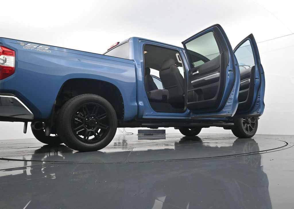 Used 2020 Toyota Tundra SR5 w/ SR5 Upgrade Package RWD image 29
