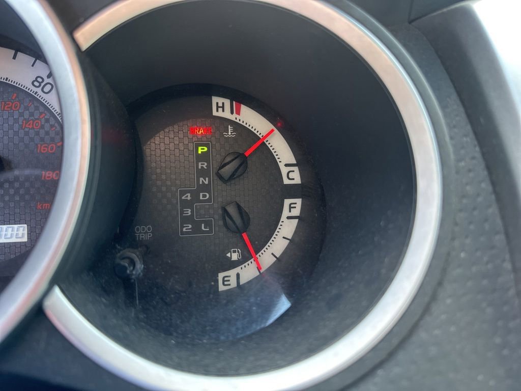 Used 2014 Toyota Tacoma PreRunner w/ SR5 Package RWD image 3