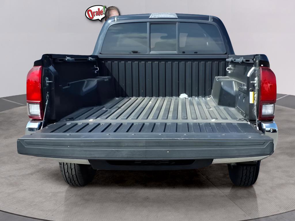 Used 2020 Toyota Tacoma SR5 image 9