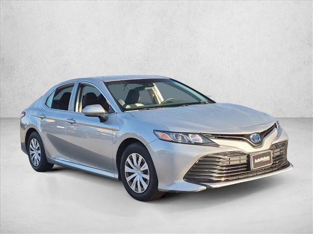 Used 2020 Toyota Camry LE FWD image 3