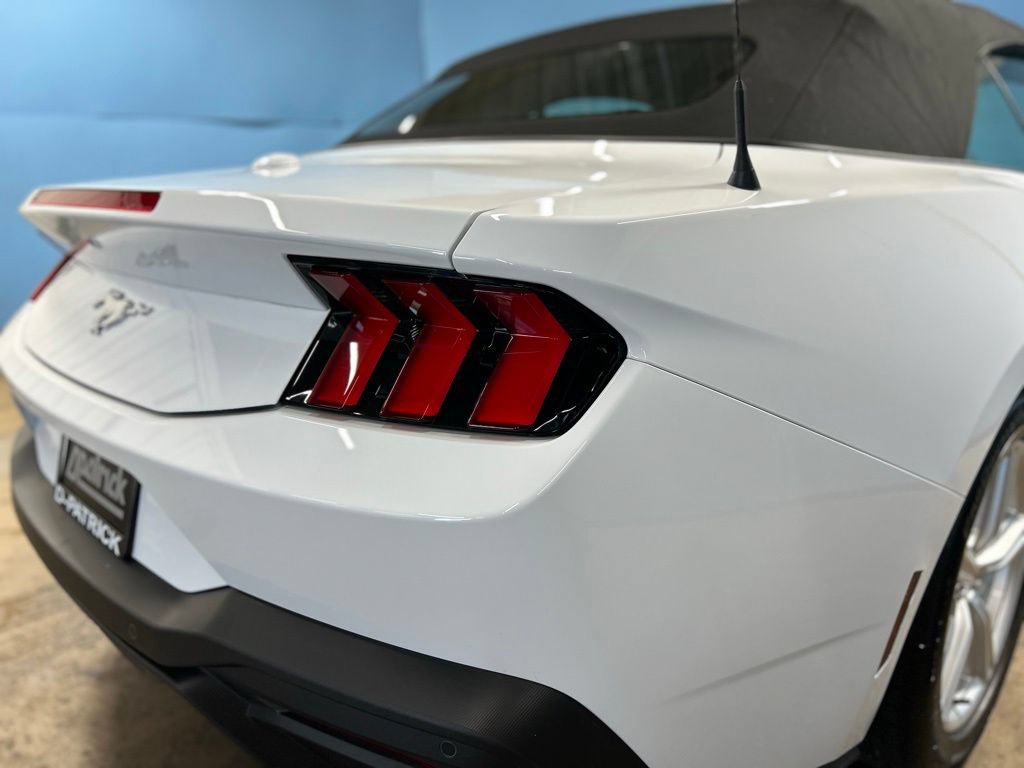 Used 2026 Ford Mustang Premium RWD image 19