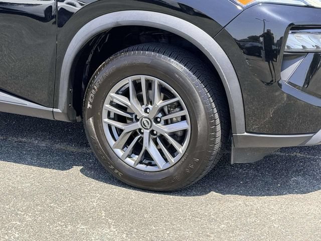 Used 2024 Nissan Rogue S AWD/4WD image 7