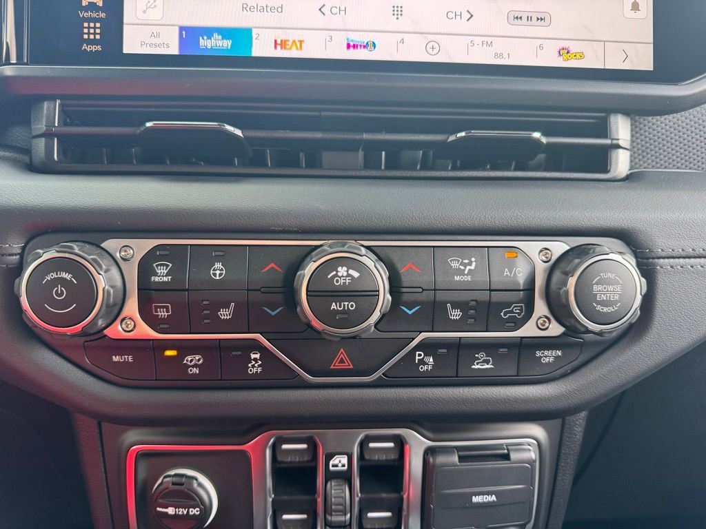 New 2025 Jeep Wrangler Unlimited Rubicon 392 image 7