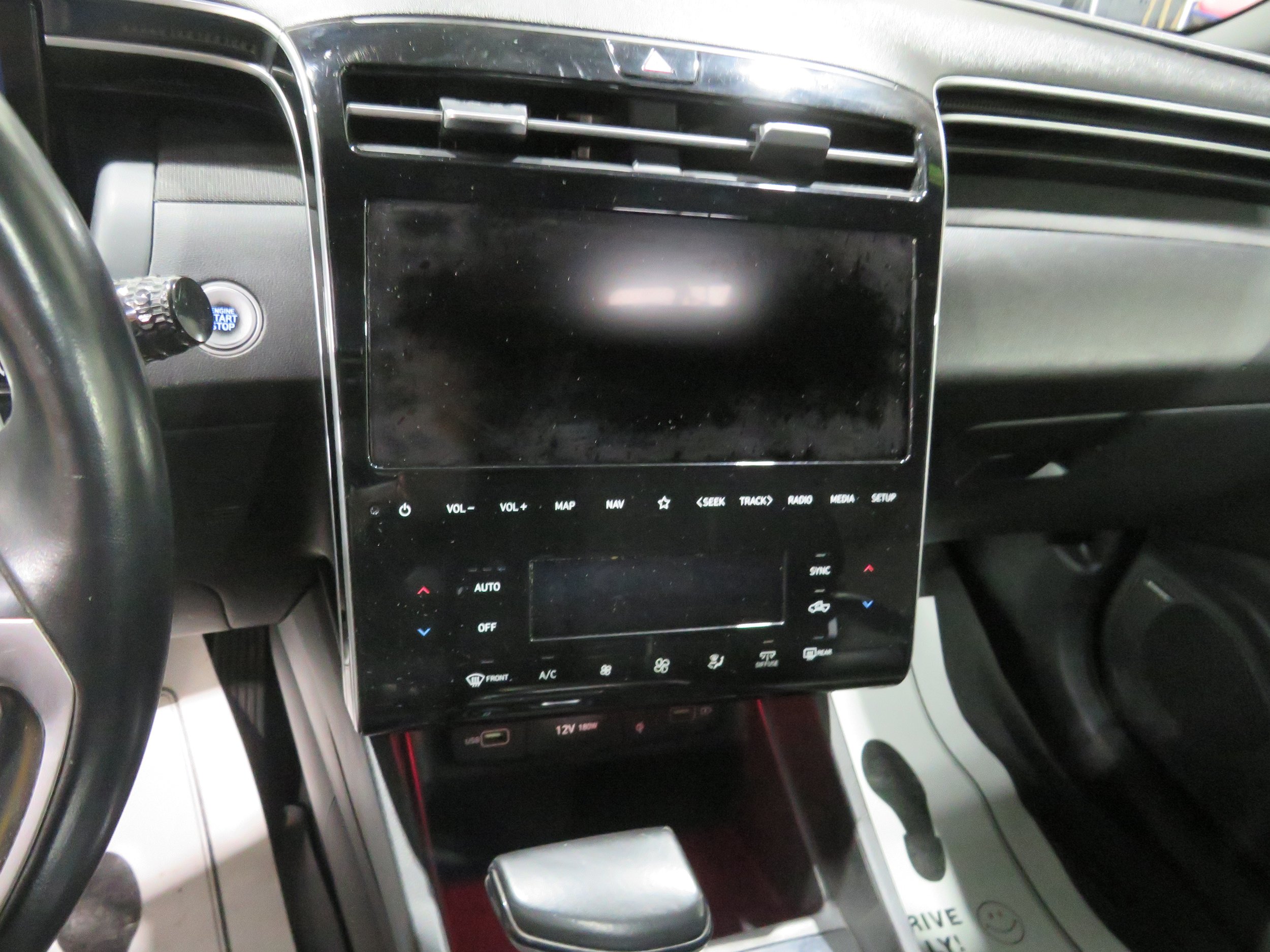 Used 2022 Hyundai Santa Cruz Limited AWD/4WD image 15