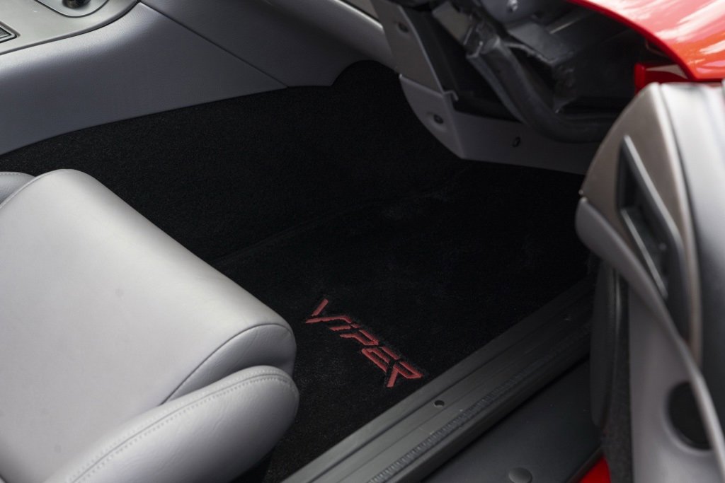 Used 1993 Dodge Viper RT/10 image 44