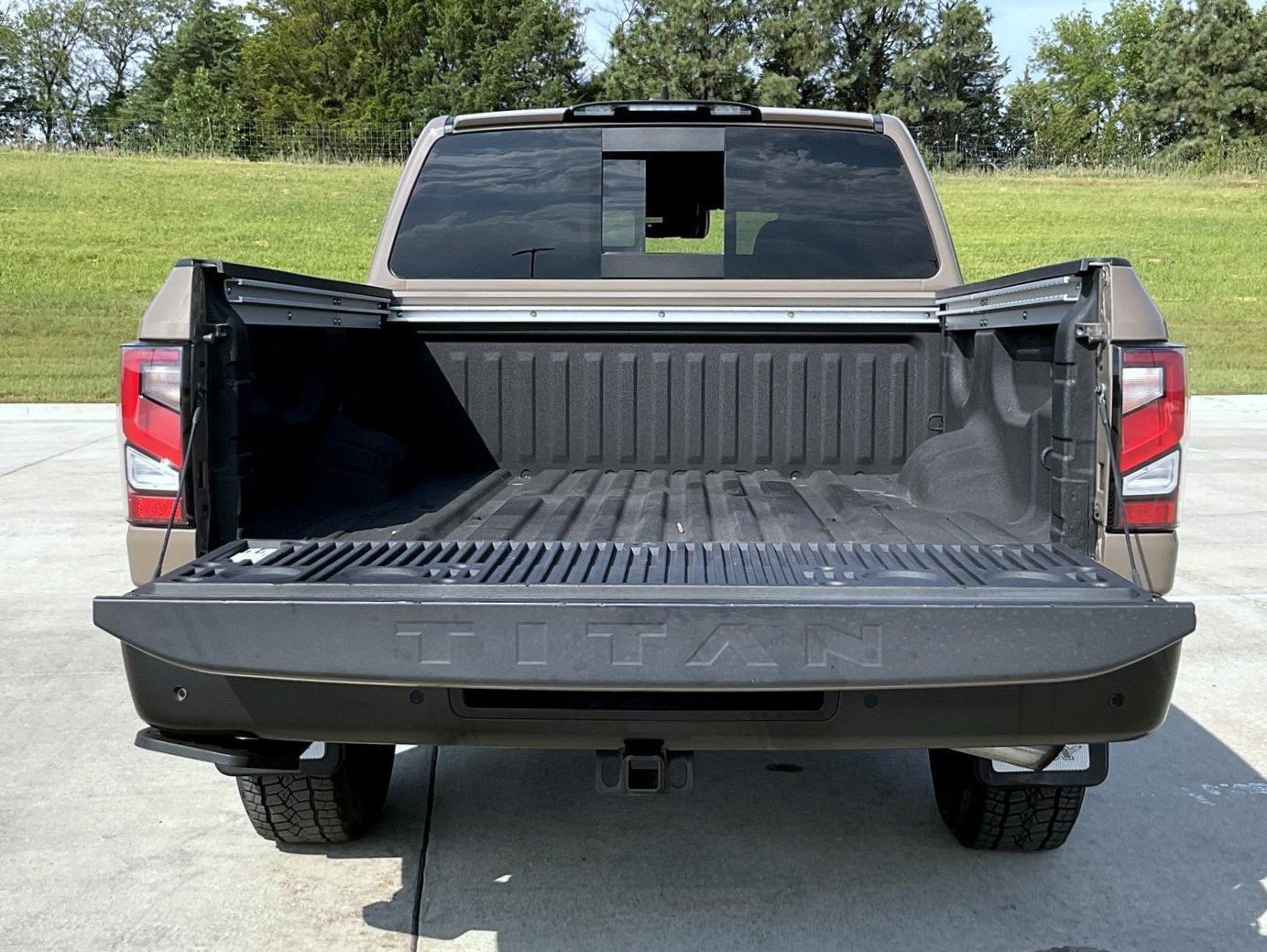 Certified 2023 Nissan Titan PRO-4X w/ Pro-4x Convenience Package AWD/4WD image 22