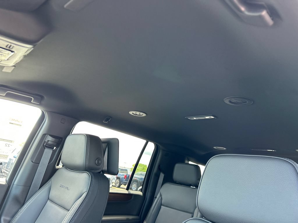 New 2026 GMC Yukon XL Denali w/ Advanced Technology Package AWD/4WD image 31