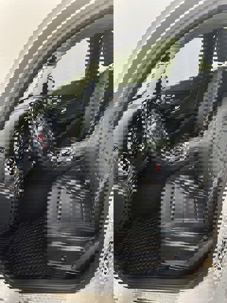 Used 2015 Mercedes-Benz C 300 4MATIC Sedan image 11