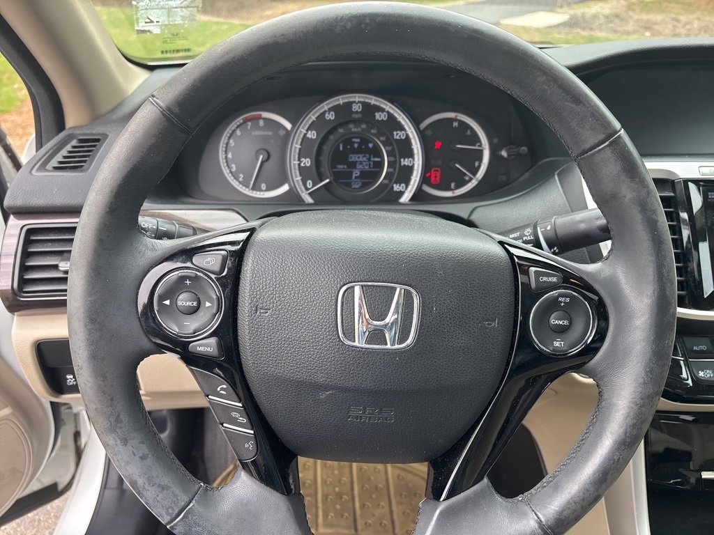 Used 2017 Honda Accord EX-L image 17