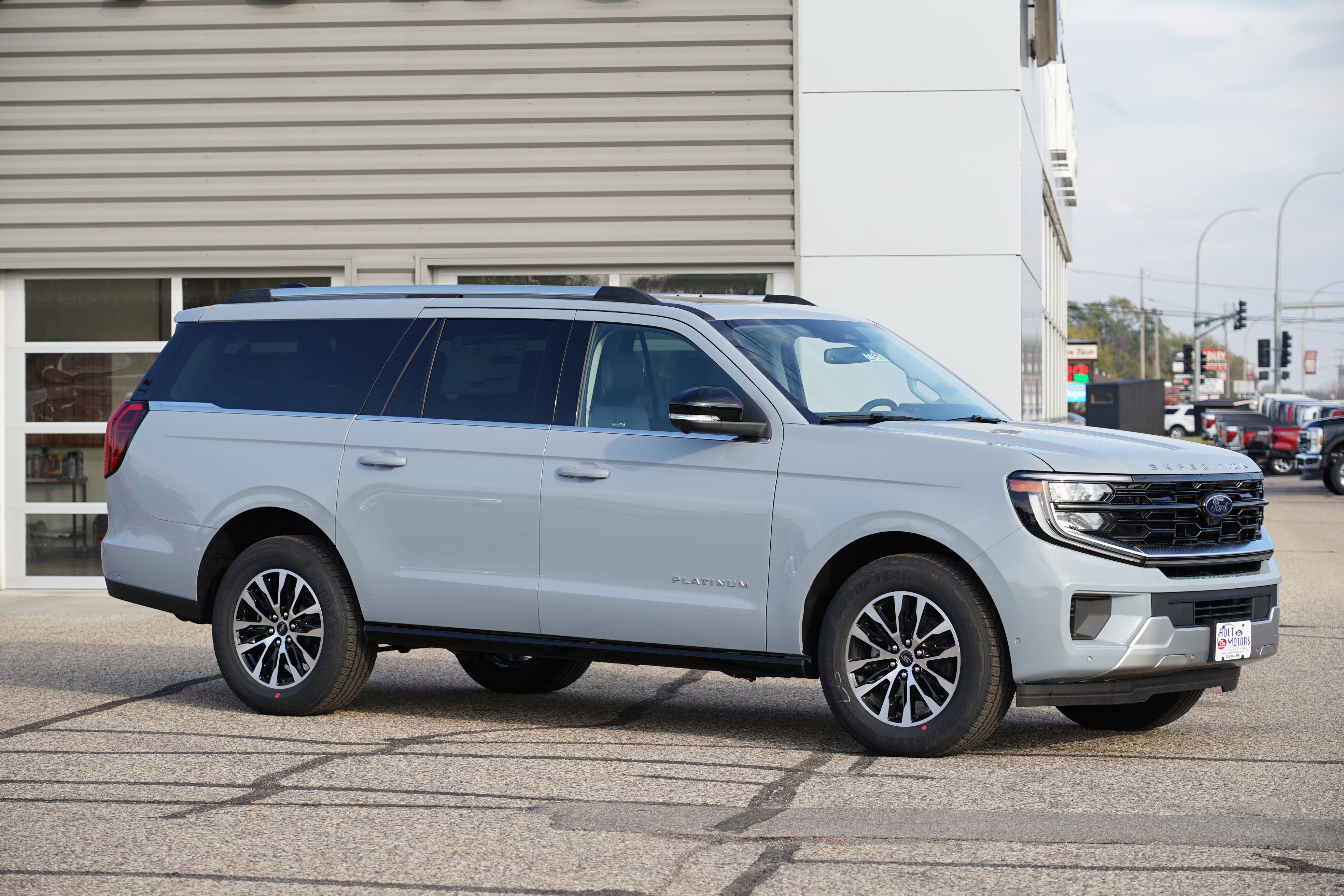 New 2025 Ford Expedition Max Platinum image 2