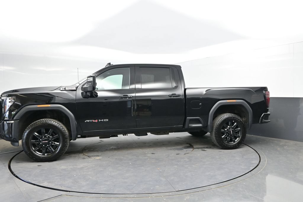 Used 2025 GMC Sierra 2500 AT4 AWD/4WD image 6