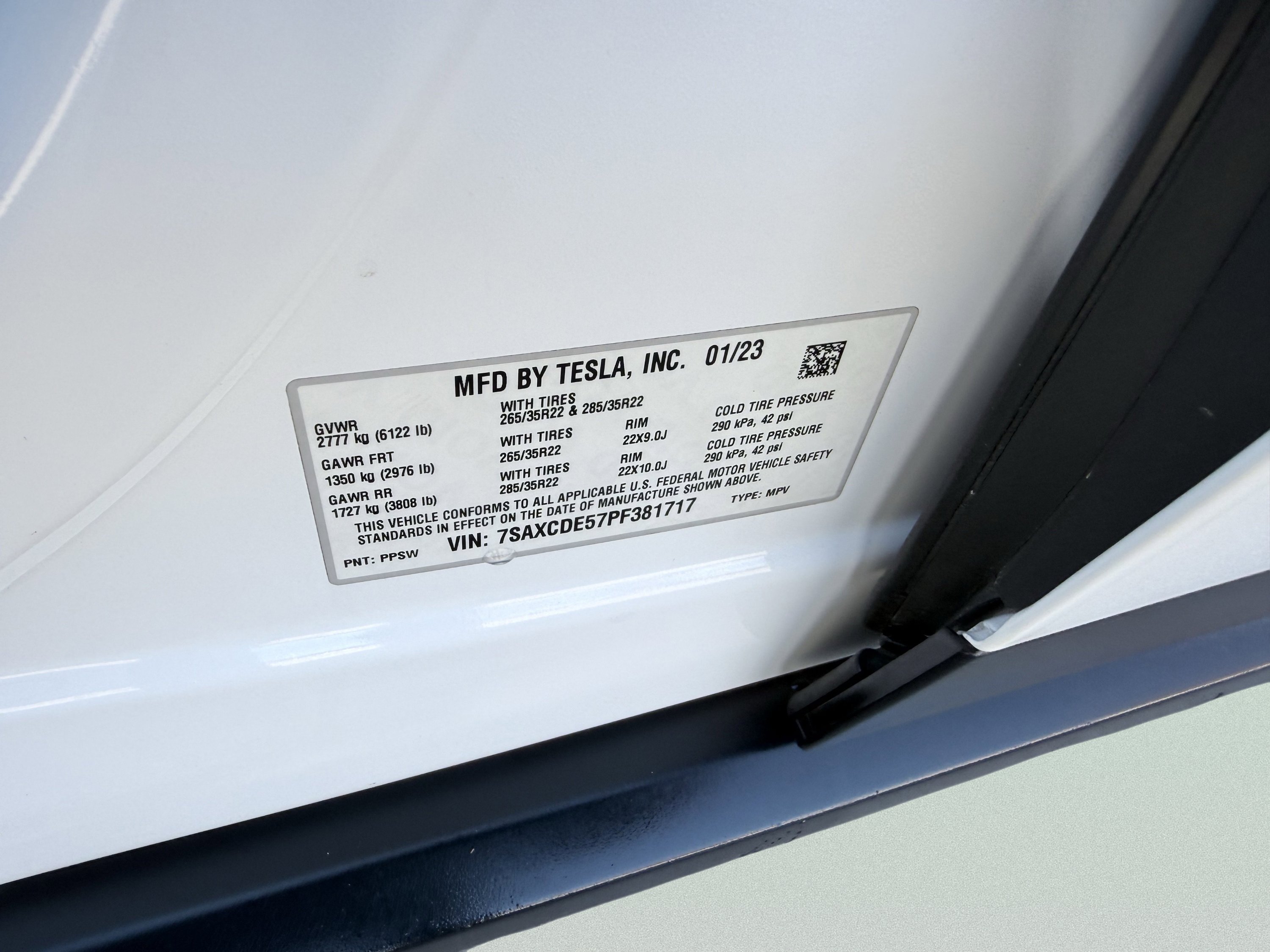 Used 2023 Tesla Model X AWD/4WD image 37