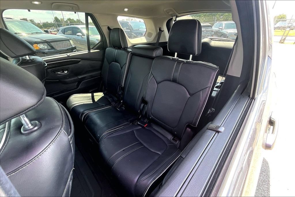 Used 2025 Honda Pilot Elite image 33