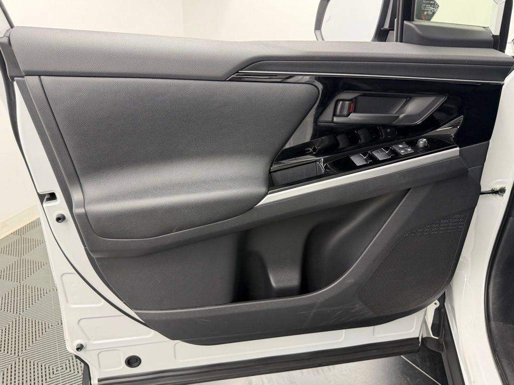 Certified 2025 Toyota bZ4X AWD w/ Weather Package image 17