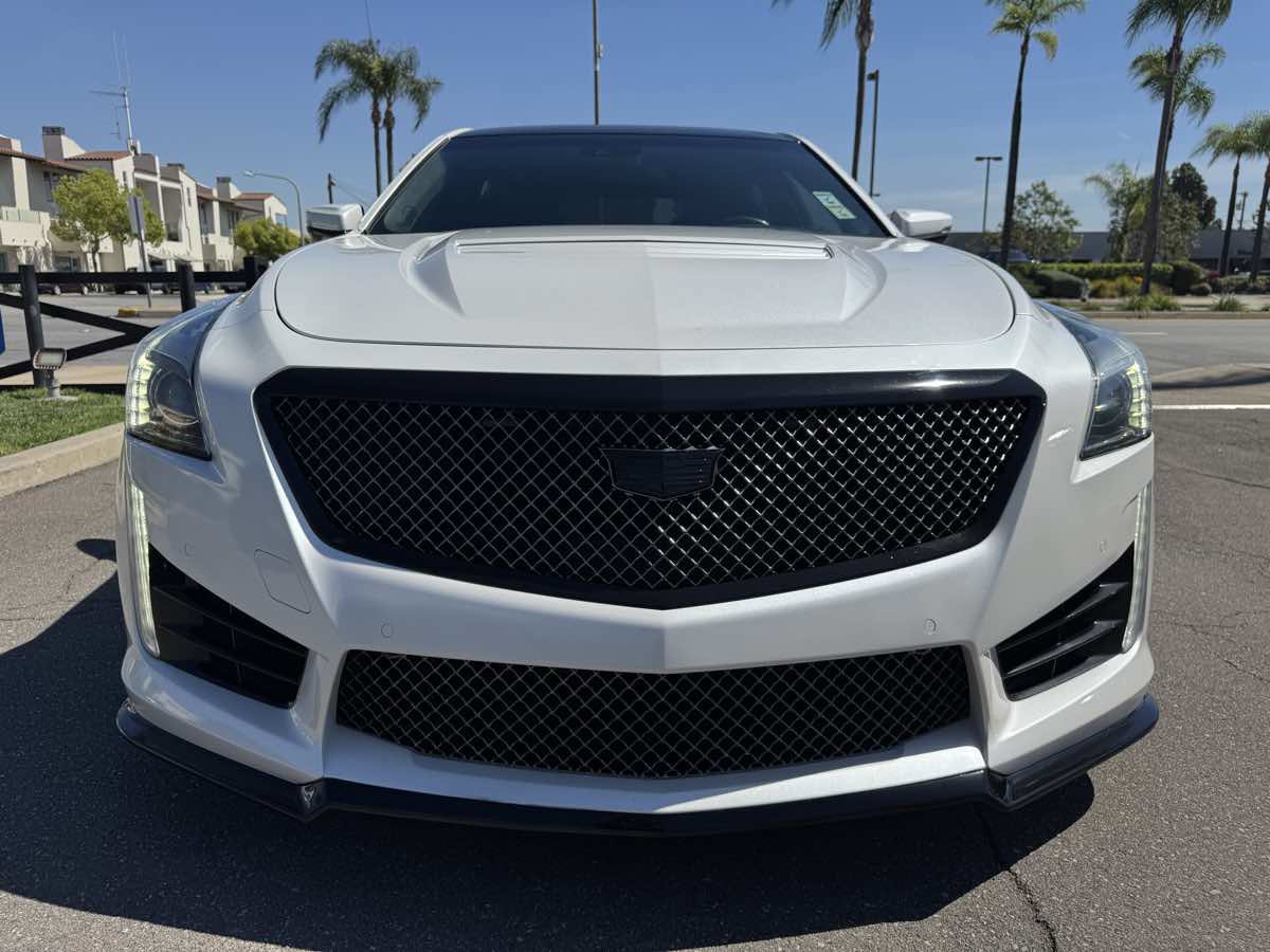 Used 2019 Cadillac CTS V w/ Luxury Package image 12