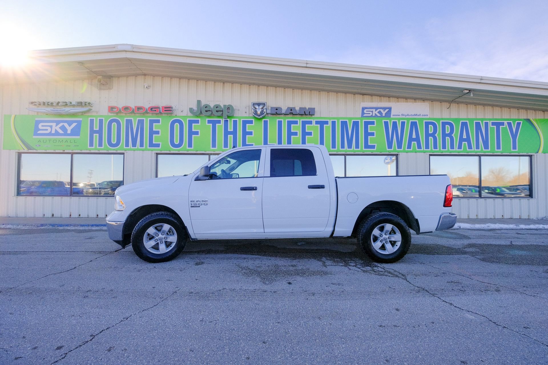 Used 2023 RAM 1500 Classic SLT w/ Electronics Group image 3