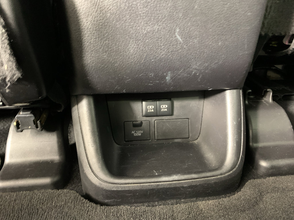 Used 2019 Toyota Highlander XLE image 35