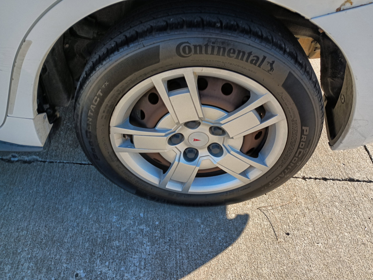 Used 2009 Pontiac Vibe 2.4L image 34