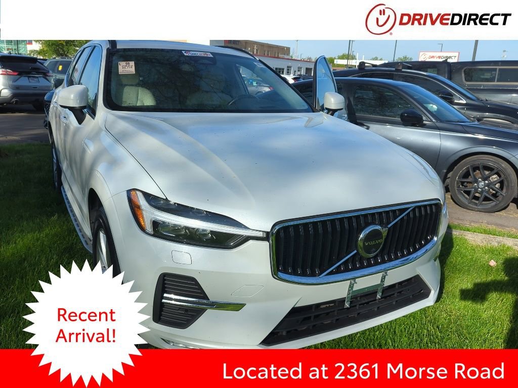 Used 2022 Volvo XC60 B5 Momentum AWD/4WD image 1
