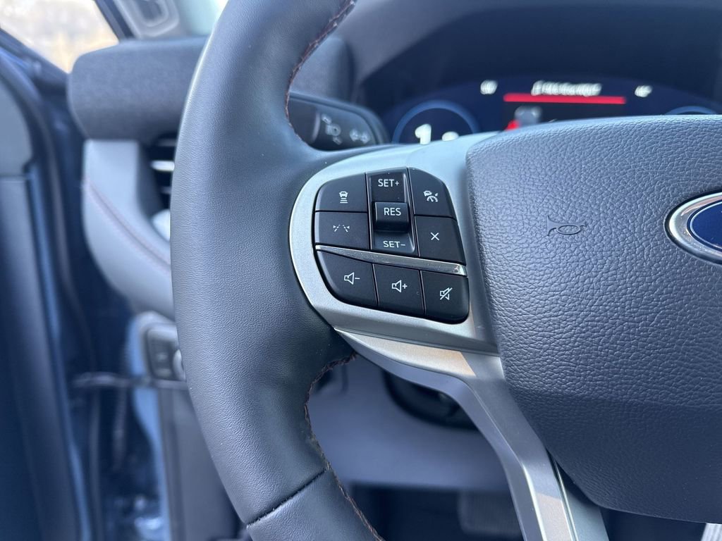 New 2026 Ford Explorer Active w/ Active Comfort Package AWD/4WD image 17