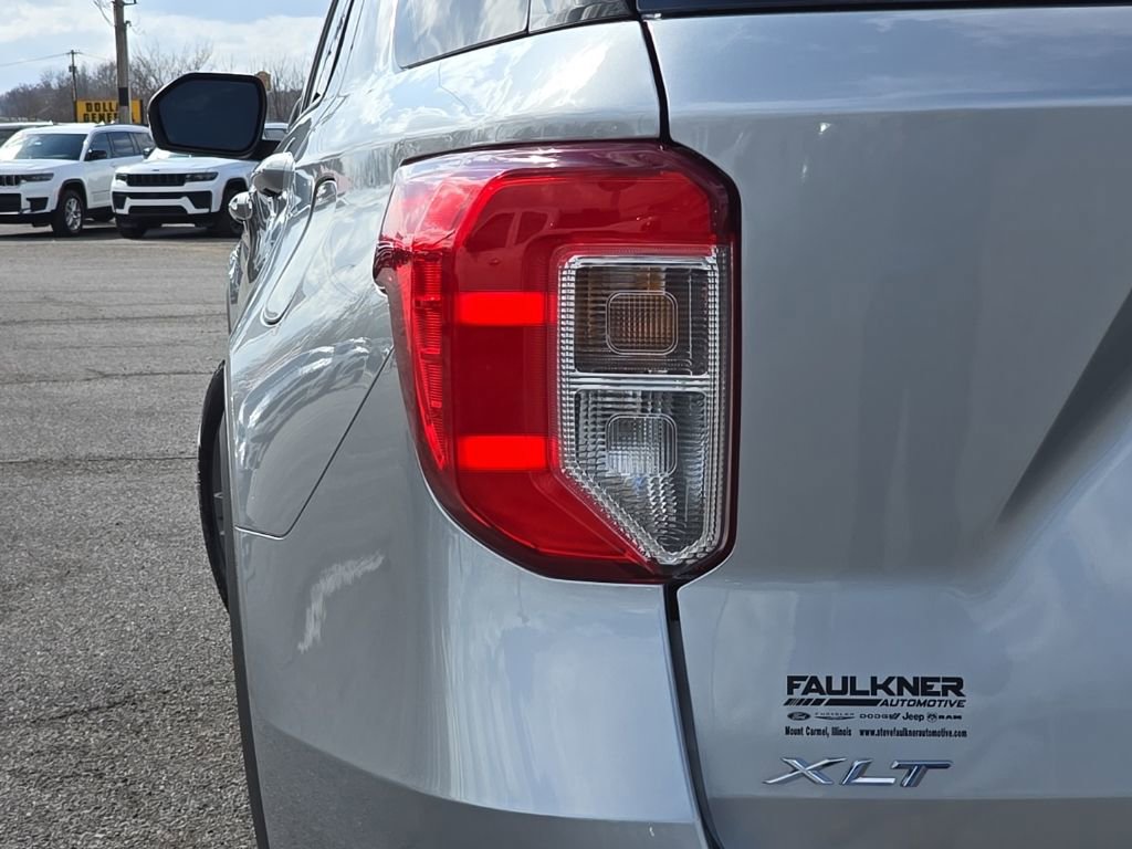Used 2023 Ford Explorer XLT w/ Equipment Group 202A image 11