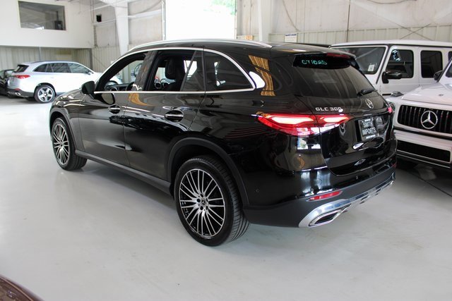 Used 2024 Mercedes-Benz GLC 300 image 45
