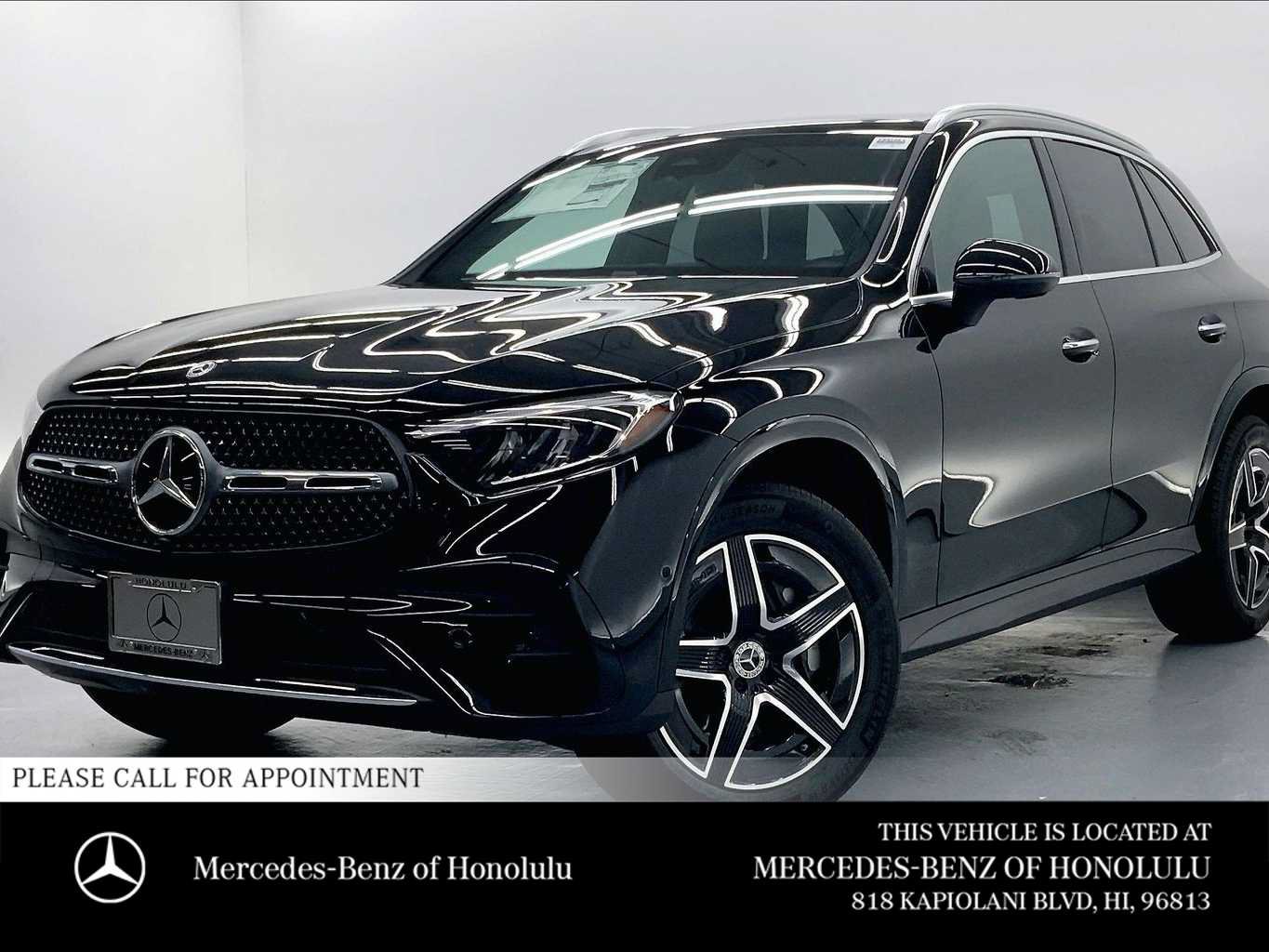Used 2026 Mercedes-Benz GLC 300 image 1