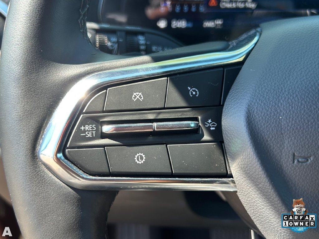 Used 2025 Chevrolet Equinox LT AWD/4WD image 25