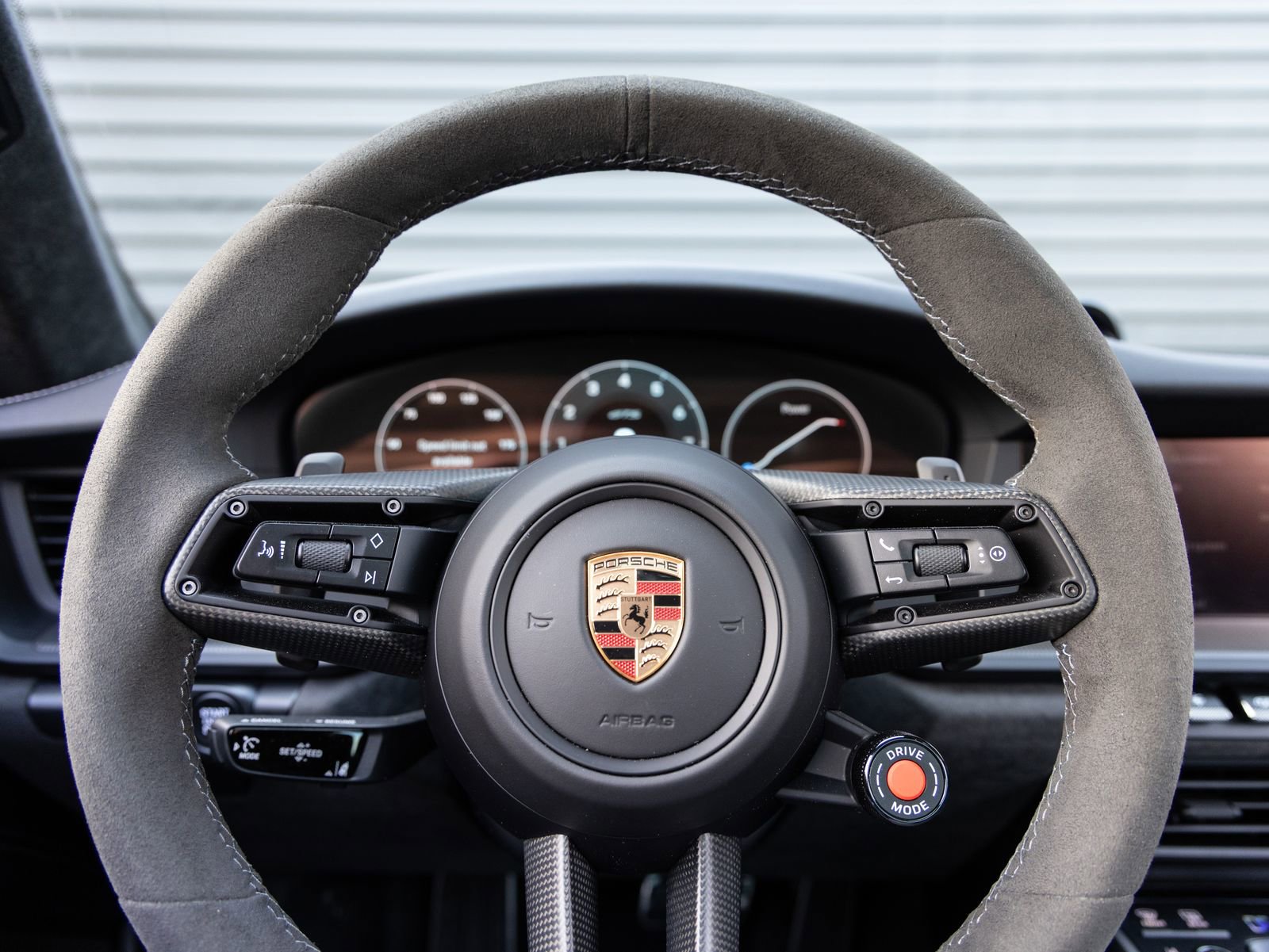 Used 2025 Porsche 911 Carrera 4 GTS image 14