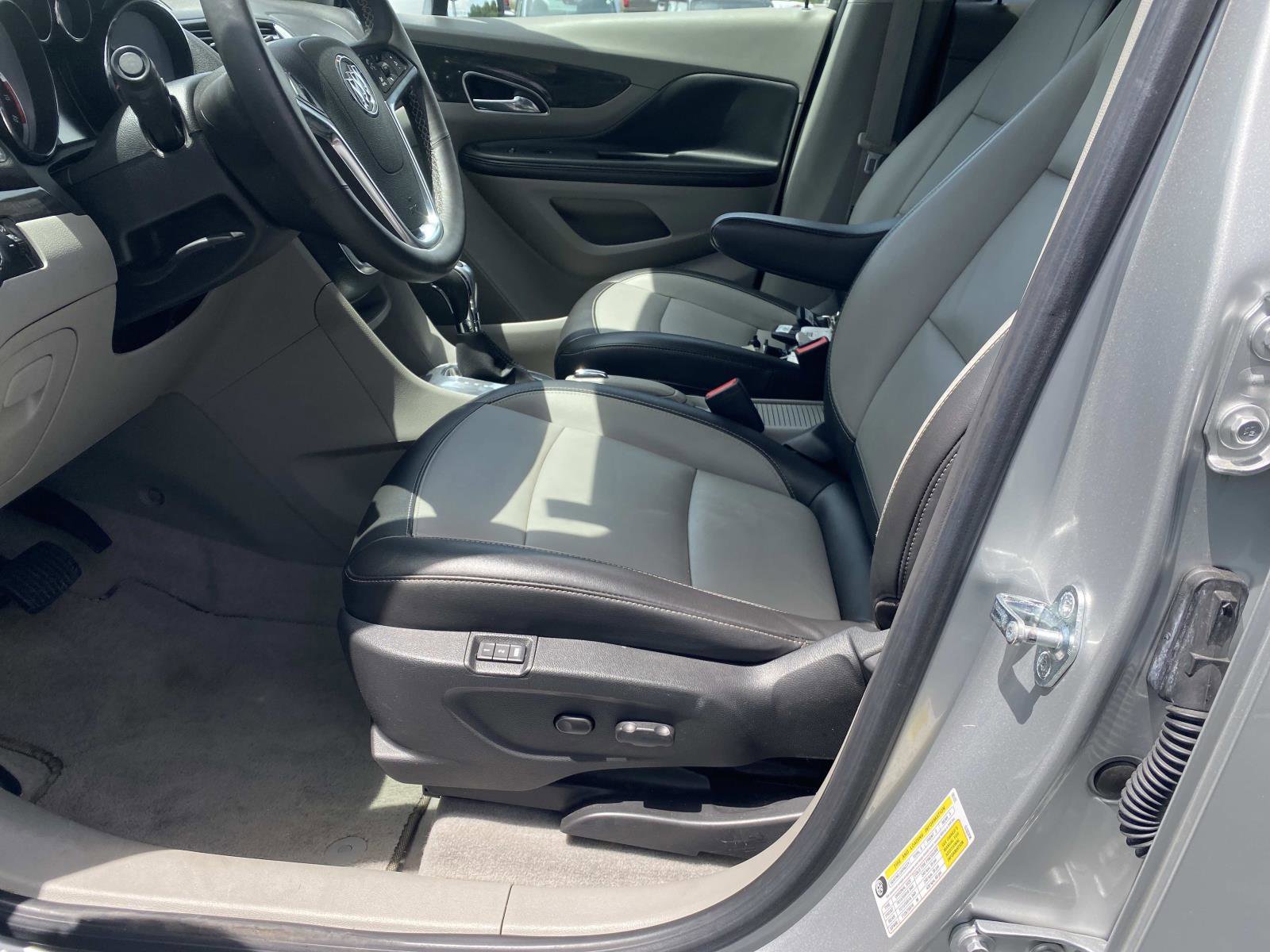 Used 2015 Buick Encore Leather FWD image 16