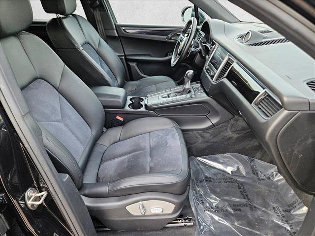 Used 2017 Porsche Macan image 20