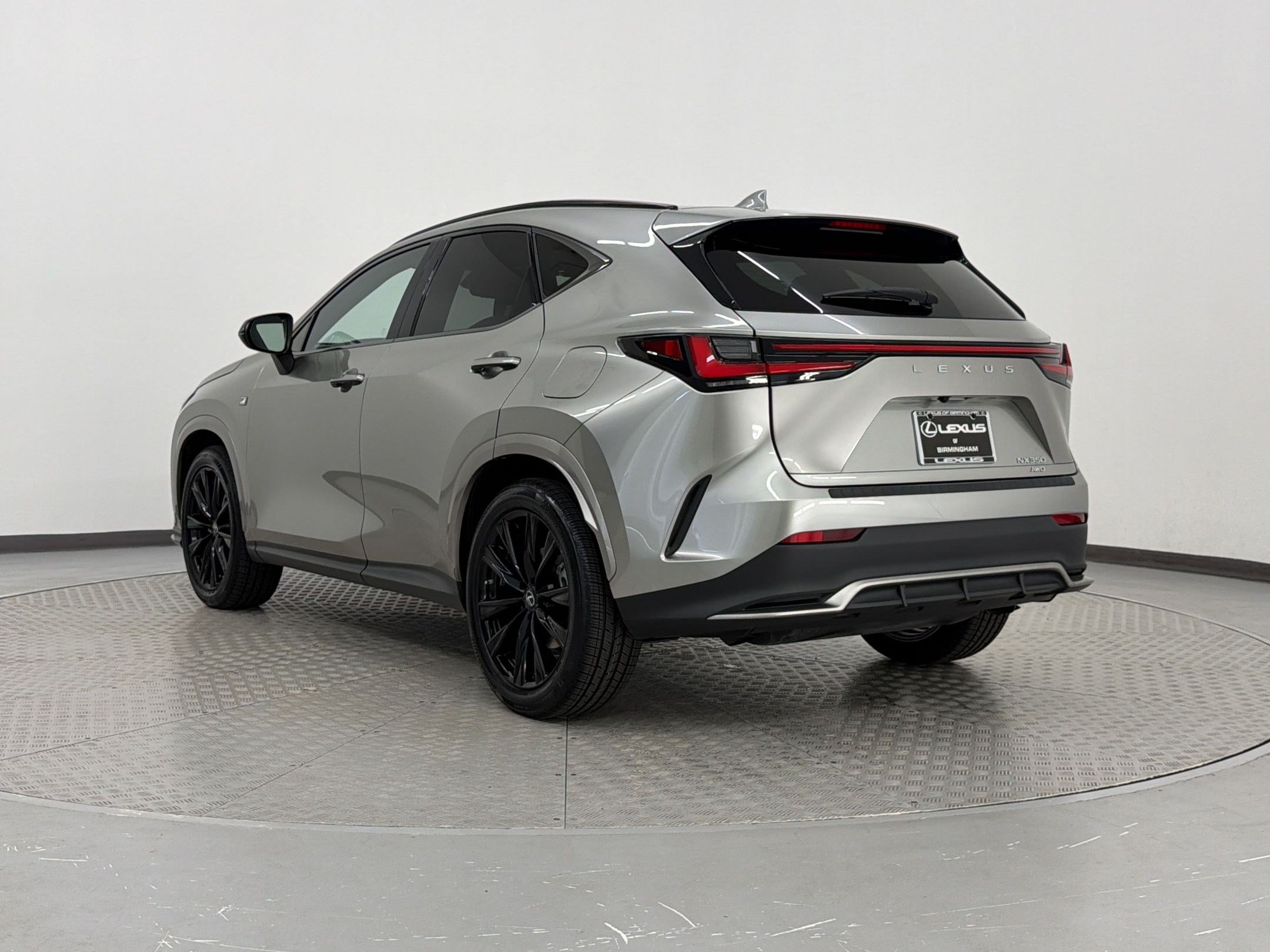 Certified 2022 Lexus NX 350 F Sport w/ Towing Package (2000 Lbs) AWD/4WD image 3
