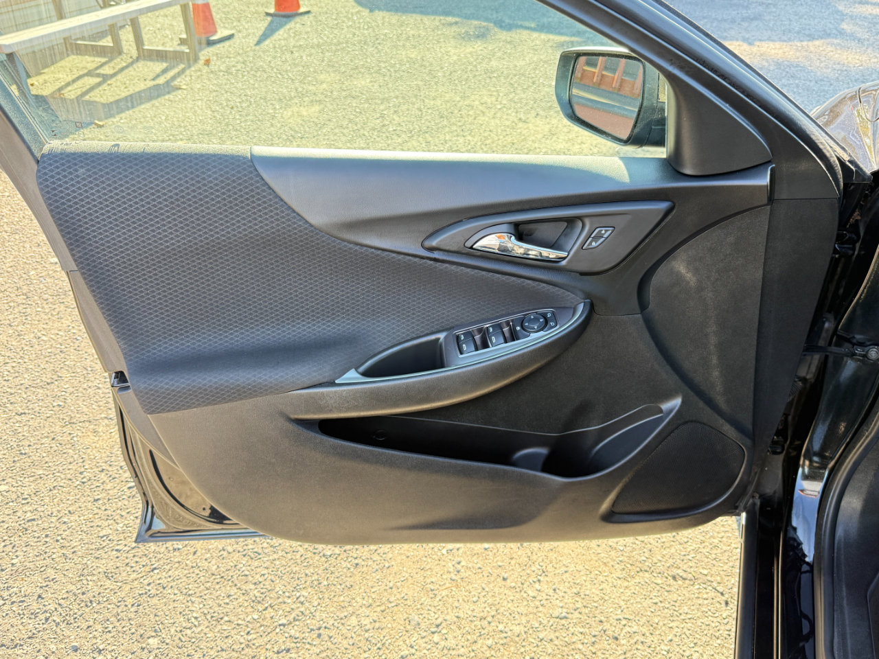 Used 2023 Chevrolet Malibu LT image 15