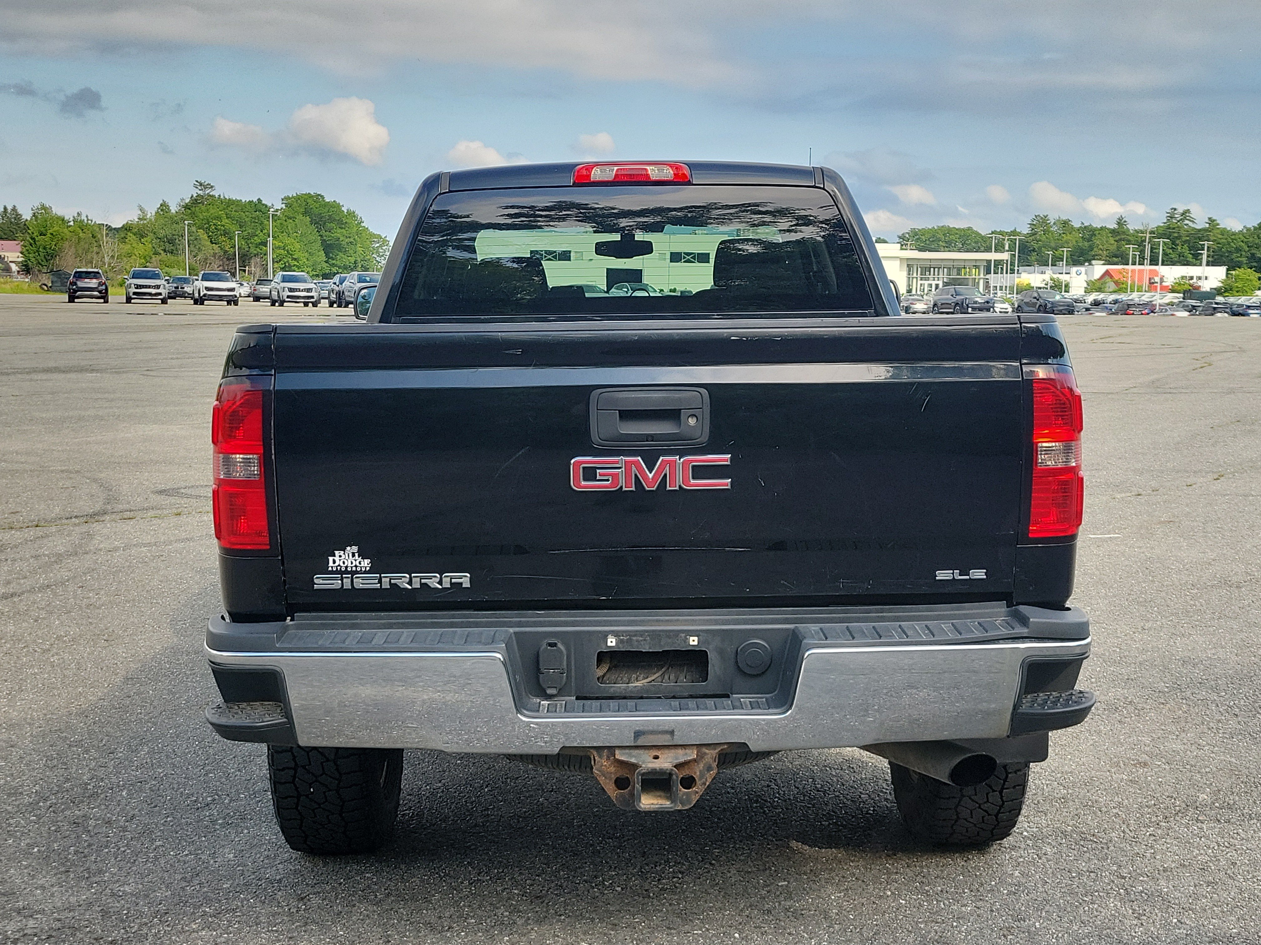 Used 2015 GMC Sierra 2500 SLE w/ SLE Preferred Package AWD/4WD image 6