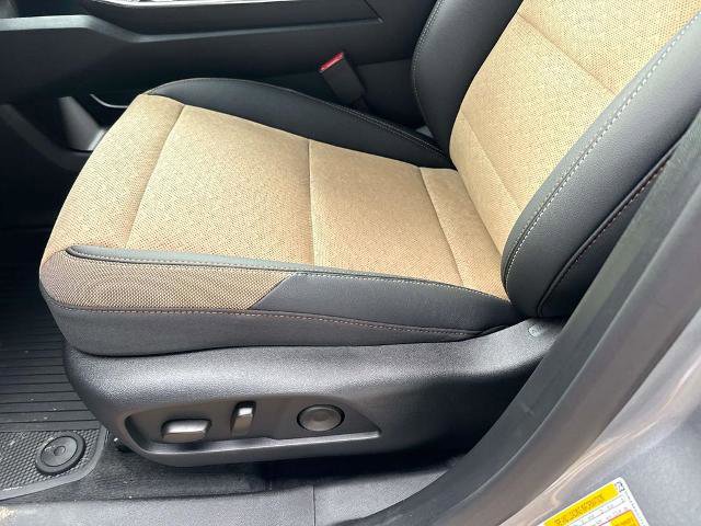 New 2026 Chevrolet Equinox ACTIV w/ Safety and Technology Package image 9