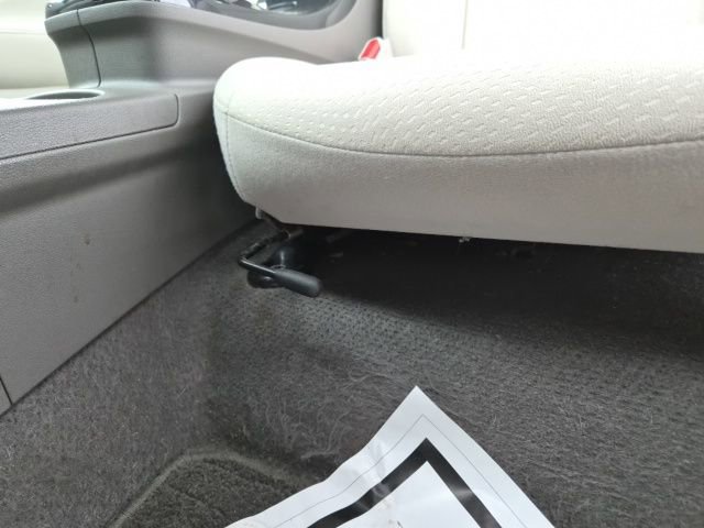 Used 2011 Nissan Leaf SL image 16