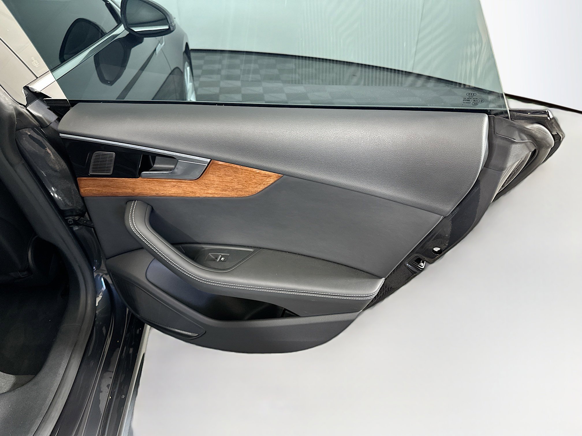Used 2022 Audi A5 2.0T Premium Plus w/ Premium Plus image 31