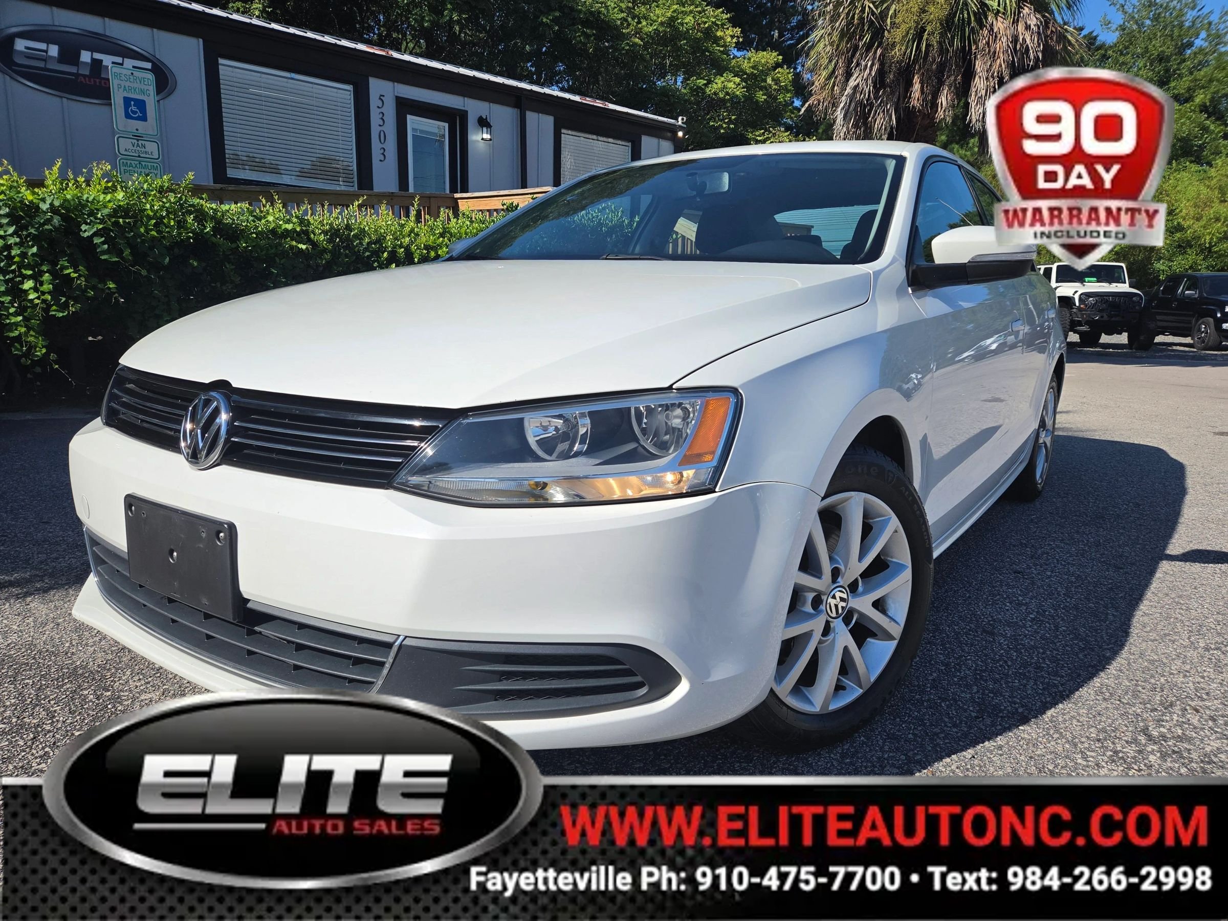 Used 2013 Volkswagen Jetta SE FWD image 1