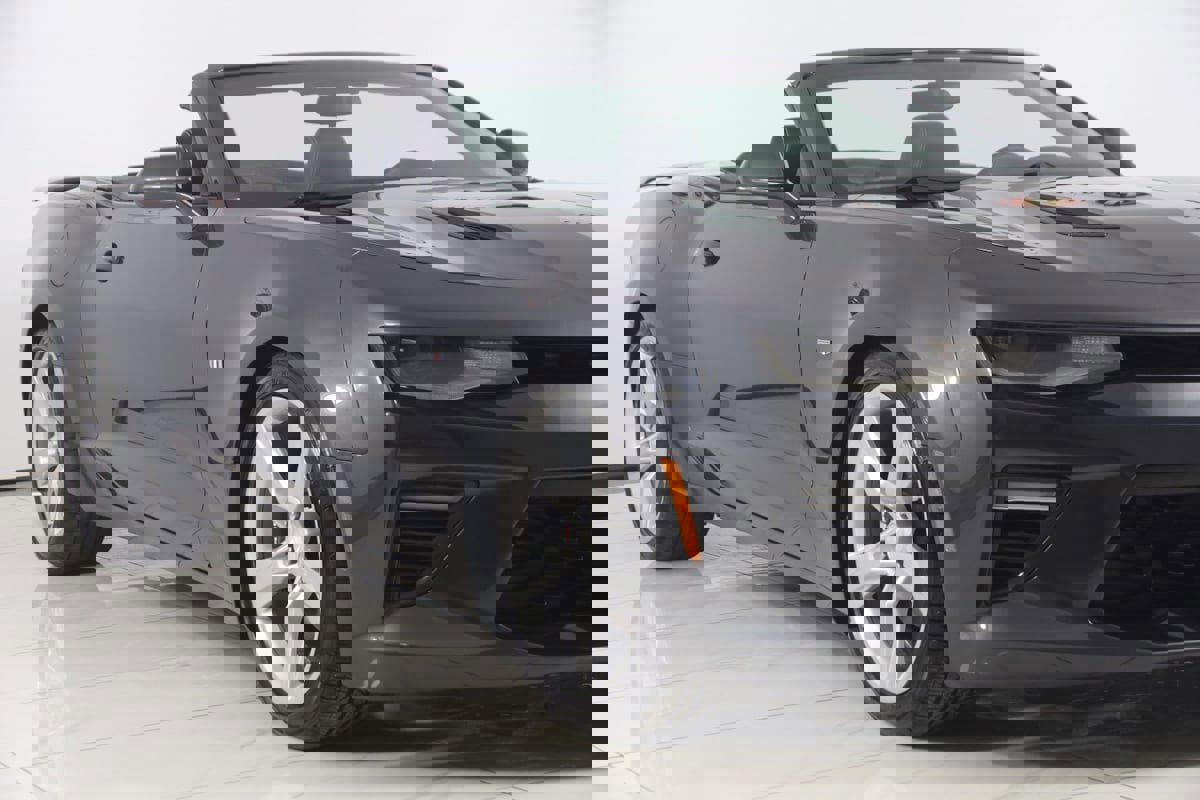 Used 2017 Chevrolet Camaro SS image 49