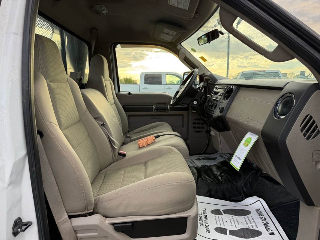 Used 2008 Ford F550 4x4 Regular Cab Super Duty image 17