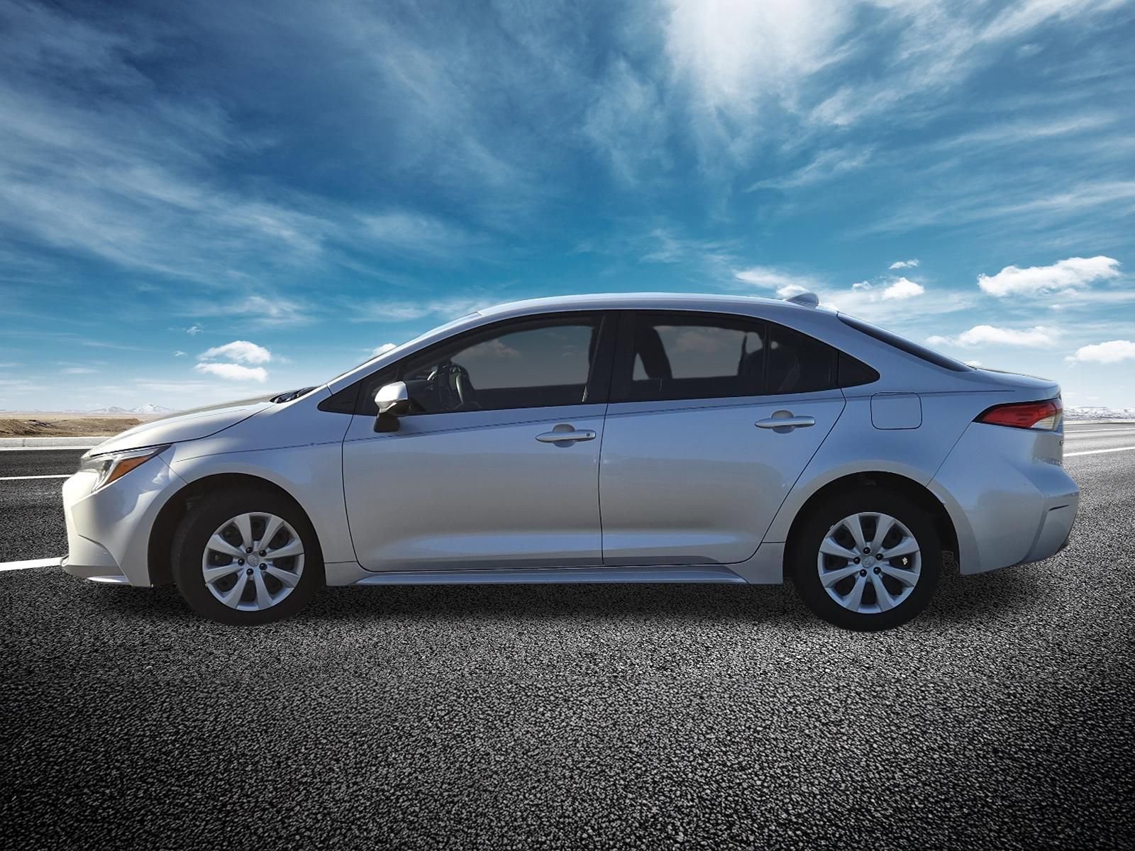 Used 2023 Toyota Corolla LE image 12