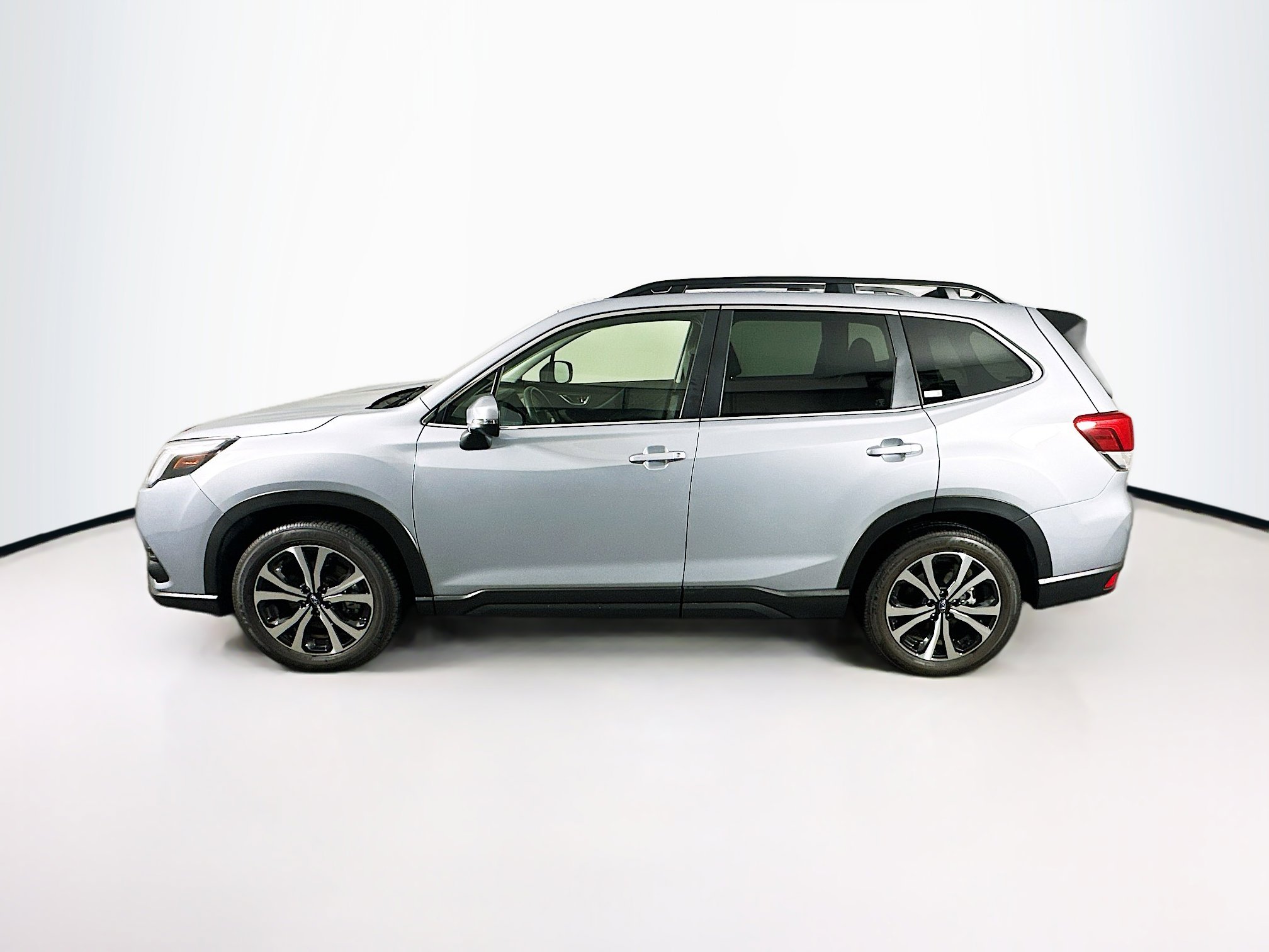 Used 2024 Subaru Forester Limited image 4
