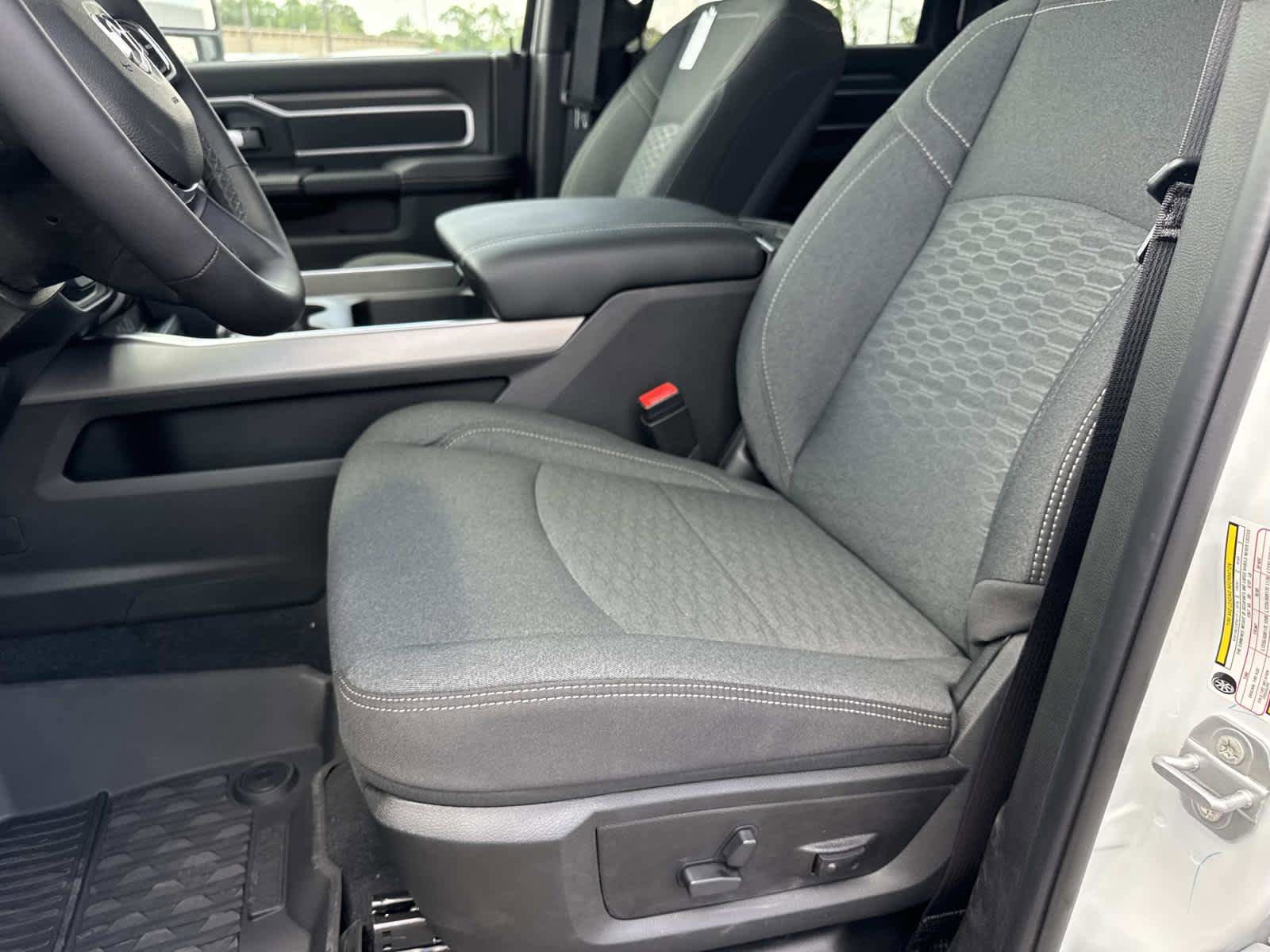 New 2026 RAM 3500 Big Horn AWD/4WD image 11