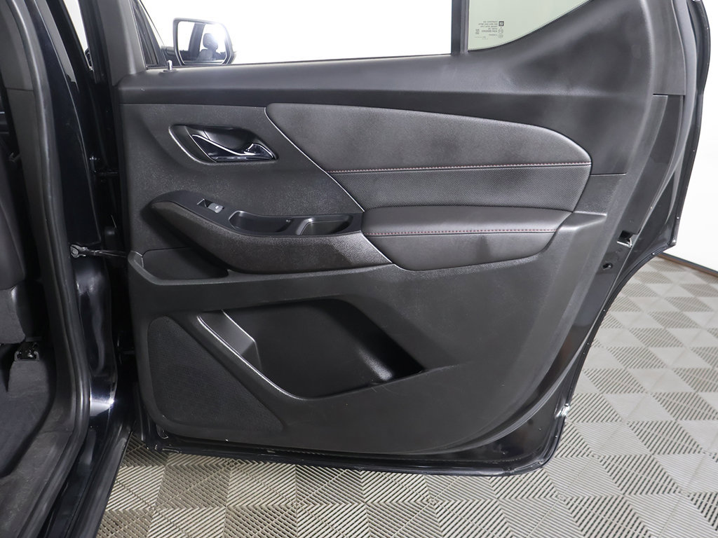 Used 2023 Chevrolet Traverse RS AWD/4WD image 33