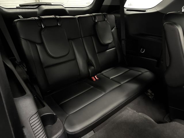 Used 2023 Ford Explorer XLT image 33