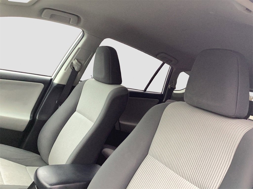 Used 2015 Toyota RAV4 LE image 24
