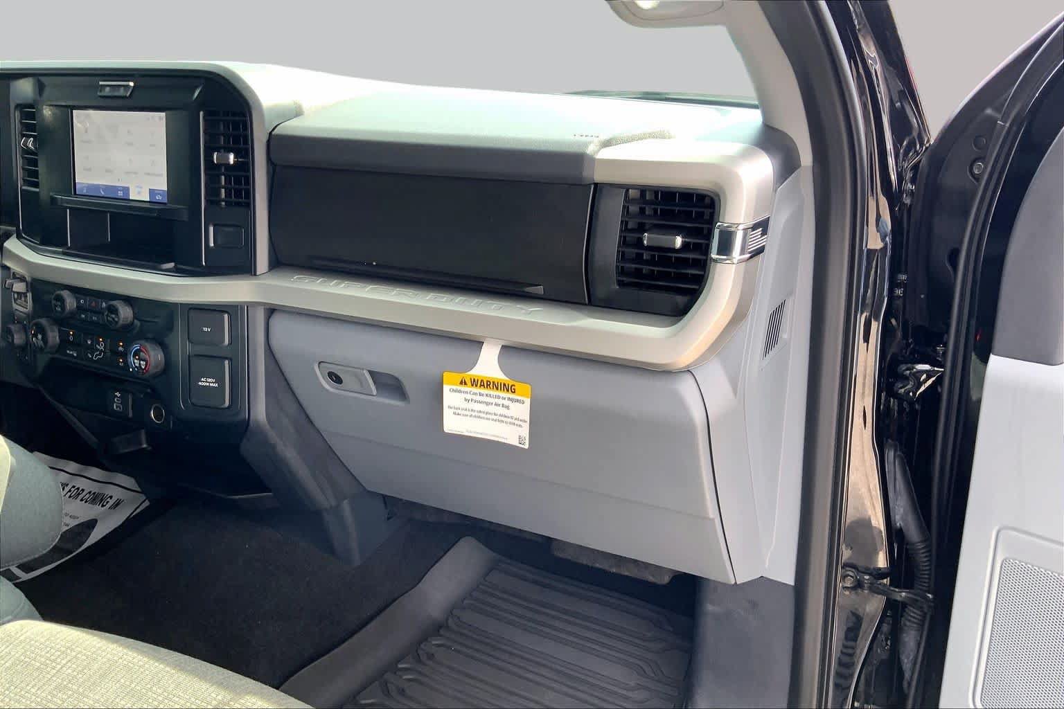 Used 2025 Ford F250 XLT w/ 360-Degree Camera Package AWD/4WD image 19