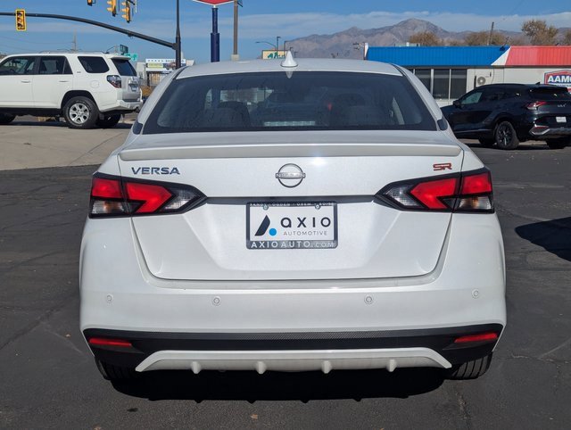 Used 2025 Nissan Versa SR image 5
