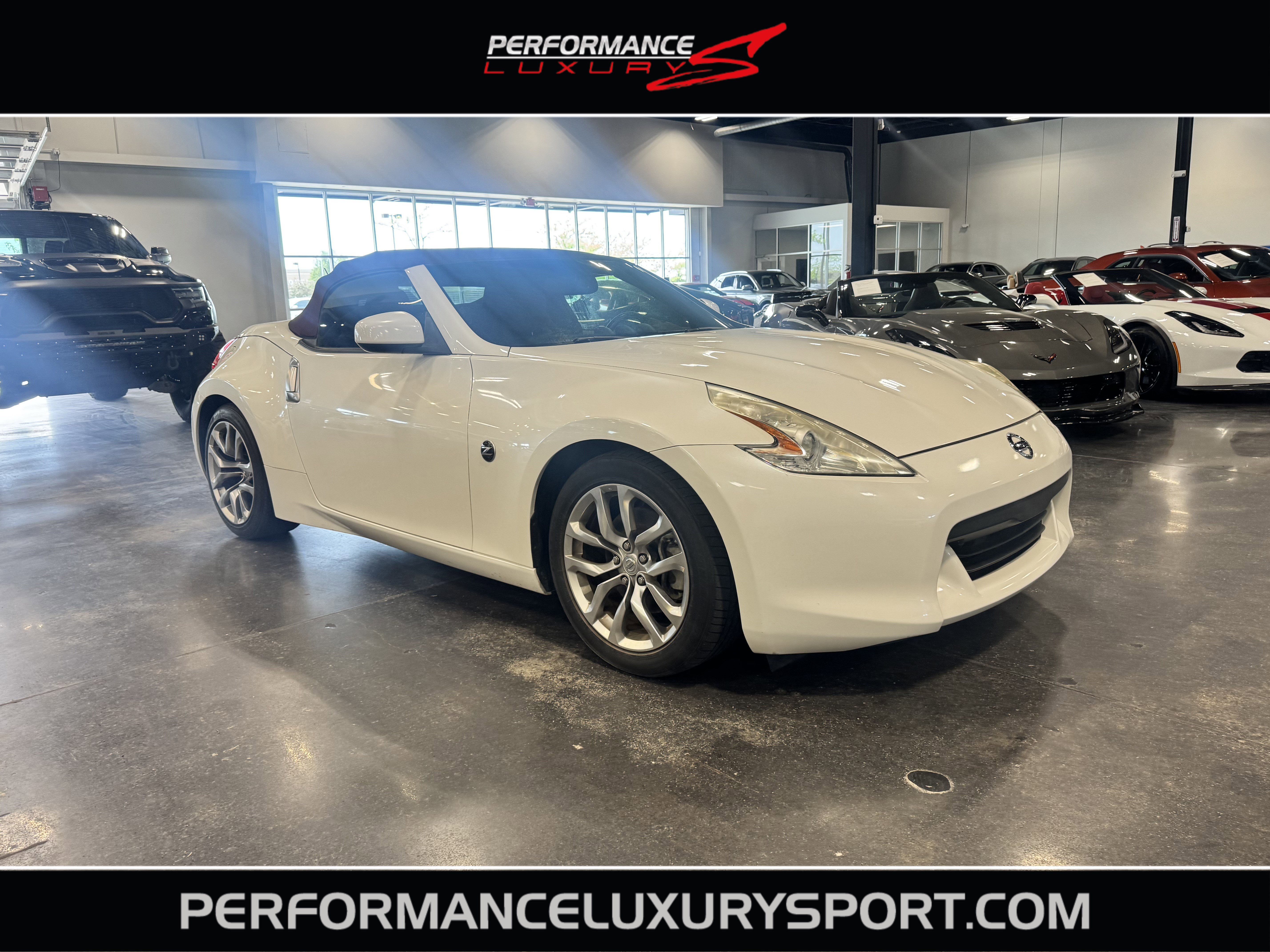 Used 2010 Nissan 370Z Touring image 1